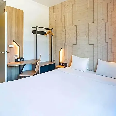 Lyon Ouest Hotel 2*